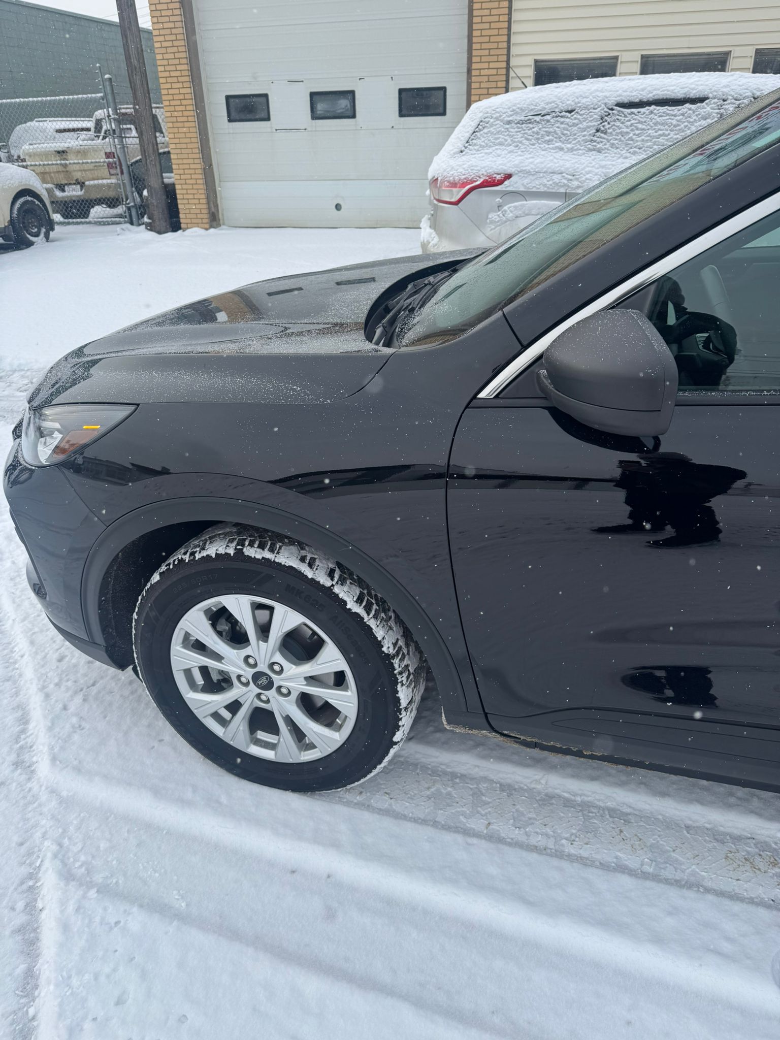 
								2023 Ford Escape AWD full									