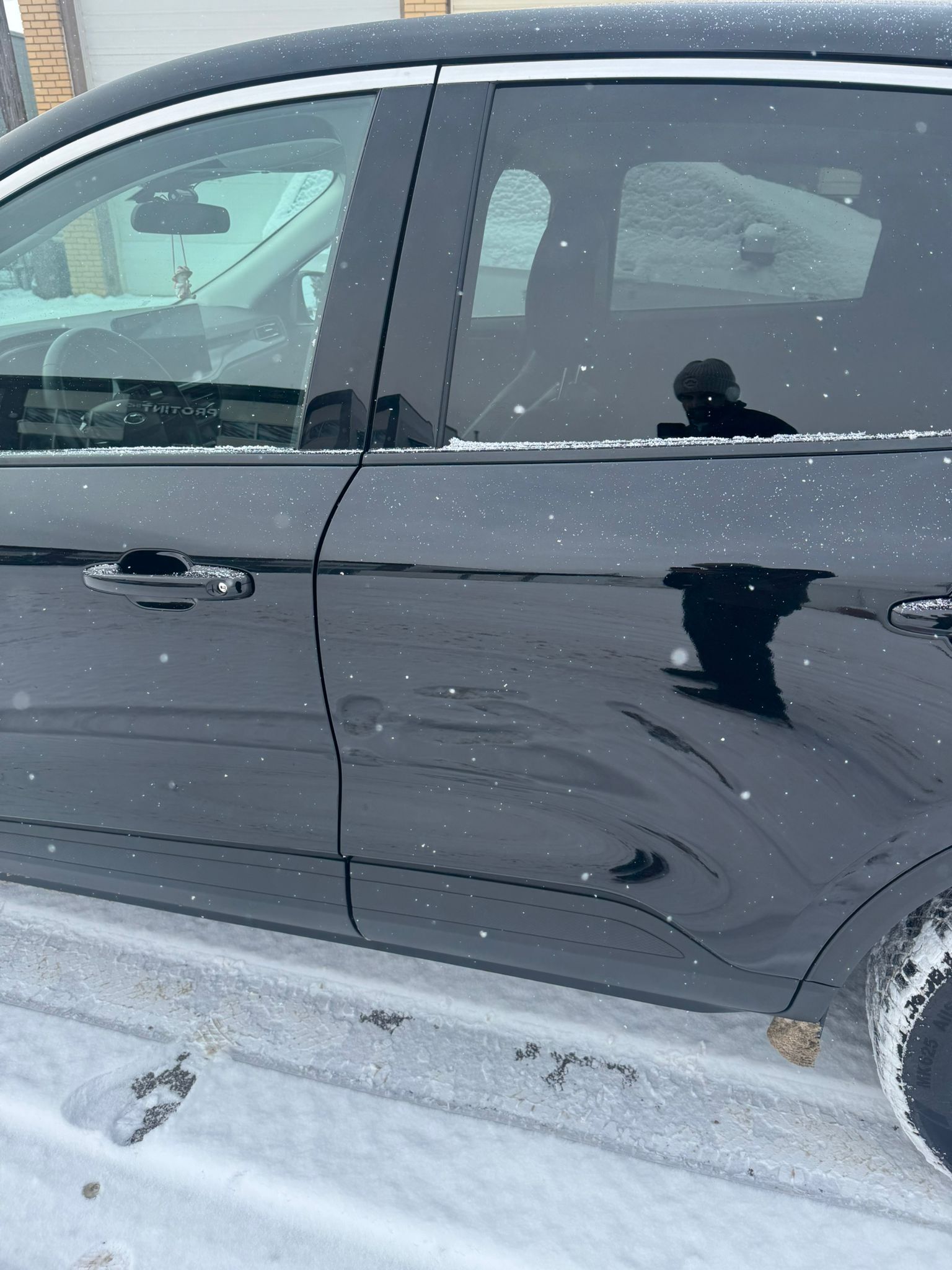 
								2023 Ford Escape AWD full									