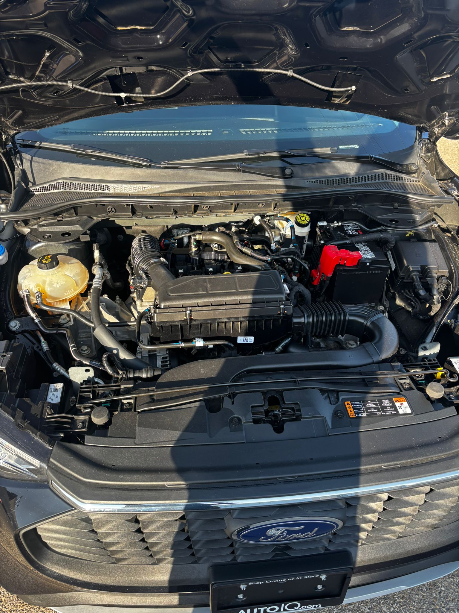 
								2025 Ford Escape ST line full									
