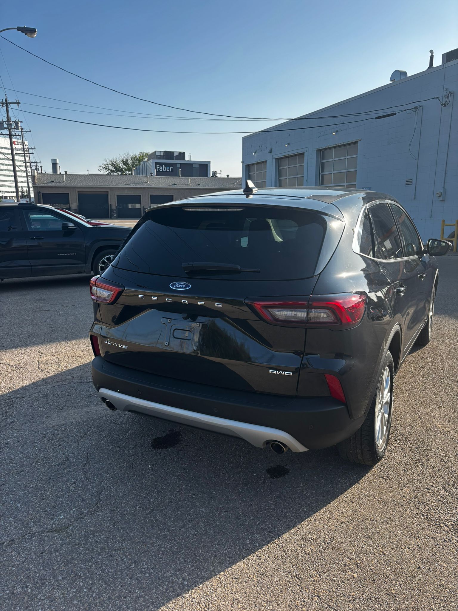 
								2025 Ford Escape ST line full									